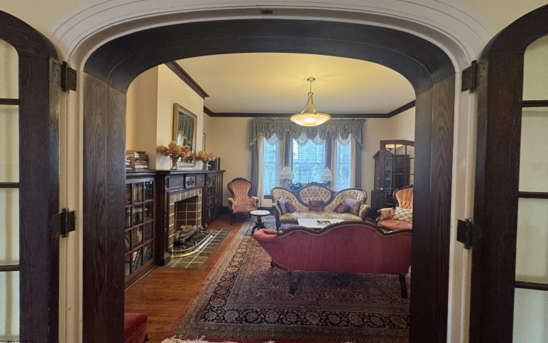 227 Carr Avenue, Clarksburg, West Virginia 26301-3105, 5 Bedrooms Bedrooms, 13 Rooms Rooms,2 BathroomsBathrooms,Single Family Detached,For Sale,Carr,10160818