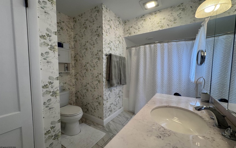227 Carr Avenue, Clarksburg, West Virginia 26301-3105, 5 Bedrooms Bedrooms, 13 Rooms Rooms,2 BathroomsBathrooms,Single Family Detached,For Sale,Carr,10160818