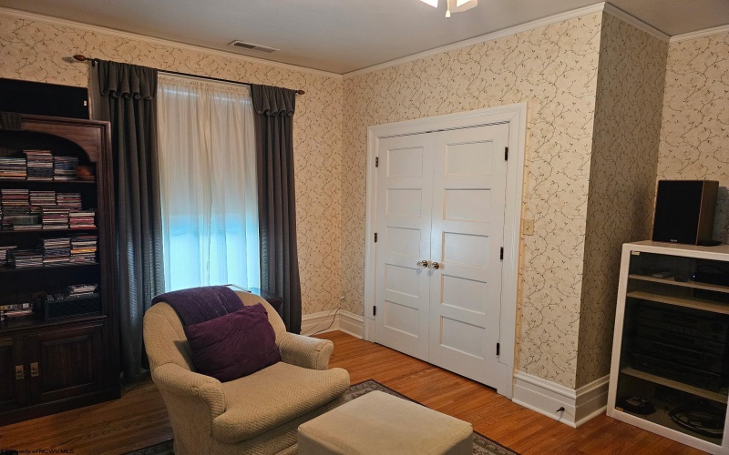 227 Carr Avenue, Clarksburg, West Virginia 26301-3105, 5 Bedrooms Bedrooms, 13 Rooms Rooms,2 BathroomsBathrooms,Single Family Detached,For Sale,Carr,10160818