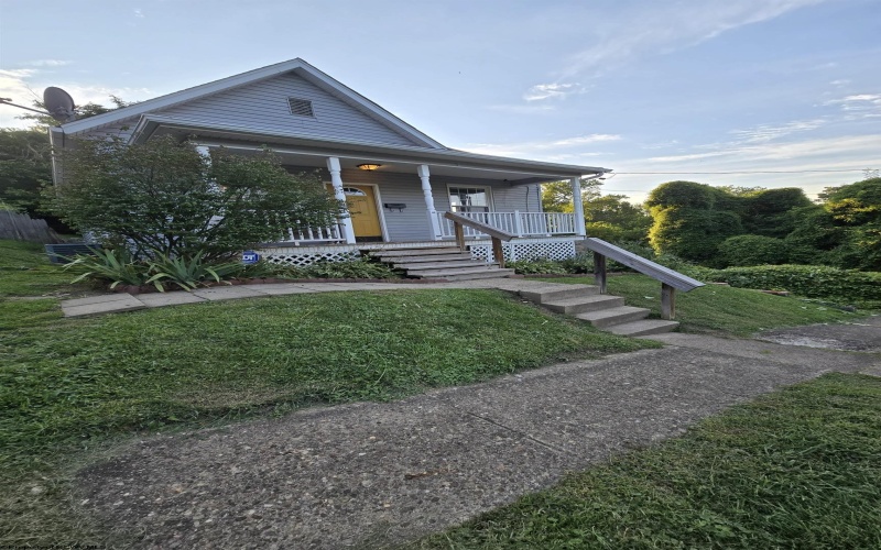 319 North Avenue, Clarksburg, West Virginia 26301, 2 Bedrooms Bedrooms, 5 Rooms Rooms,1 BathroomBathrooms,Single Family Detached,For Sale,North,10160825