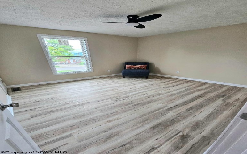 608 Clinton Avenue, Morgantown, West Virginia 26505, 3 Bedrooms Bedrooms, 7 Rooms Rooms,2 BathroomsBathrooms,Single Family Detached,For Sale,Clinton,10160824