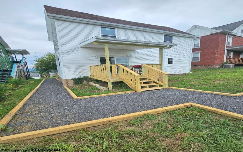 608 Clinton Avenue, Morgantown, West Virginia 26505, 3 Bedrooms Bedrooms, 7 Rooms Rooms,2 BathroomsBathrooms,Single Family Detached,For Sale,Clinton,10160824