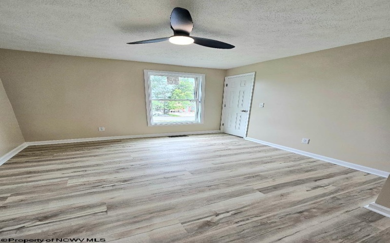 608 Clinton Avenue, Morgantown, West Virginia 26505, 3 Bedrooms Bedrooms, 7 Rooms Rooms,2 BathroomsBathrooms,Single Family Detached,For Sale,Clinton,10160824