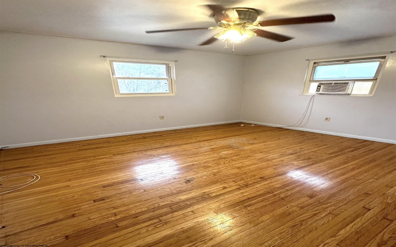 206 College Street, Glenville, West Virginia 26351, 3 Bedrooms Bedrooms, 5 Rooms Rooms,1 BathroomBathrooms,Single Family Detached,For Sale,College,10156771