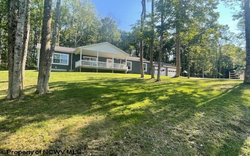49 Holleran Heights, Kingwood, West Virginia 26537-1656, 3 Bedrooms Bedrooms, 7 Rooms Rooms,2 BathroomsBathrooms,Single Family Detached,For Sale,Holleran,10160830