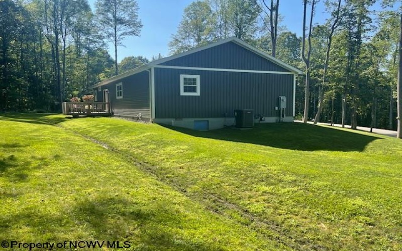 49 Holleran Heights, Kingwood, West Virginia 26537-1656, 3 Bedrooms Bedrooms, 7 Rooms Rooms,2 BathroomsBathrooms,Single Family Detached,For Sale,Holleran,10160830