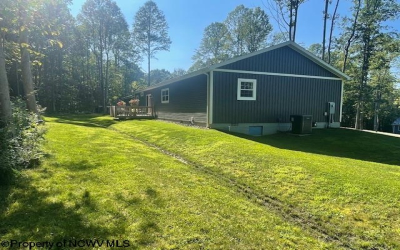 49 Holleran Heights, Kingwood, West Virginia 26537-1656, 3 Bedrooms Bedrooms, 7 Rooms Rooms,2 BathroomsBathrooms,Single Family Detached,For Sale,Holleran,10160830