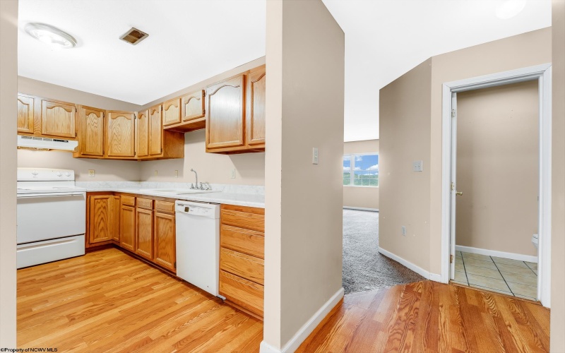509 Vista Oaks Drive, Fairmont, West Virginia 26554, 3 Bedrooms Bedrooms, 9 Rooms Rooms,2 BathroomsBathrooms,Single Family Attached,For Sale,Vista Oaks,10160828