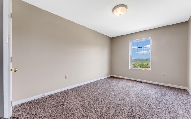 509 Vista Oaks Drive, Fairmont, West Virginia 26554, 3 Bedrooms Bedrooms, 9 Rooms Rooms,2 BathroomsBathrooms,Single Family Attached,For Sale,Vista Oaks,10160828