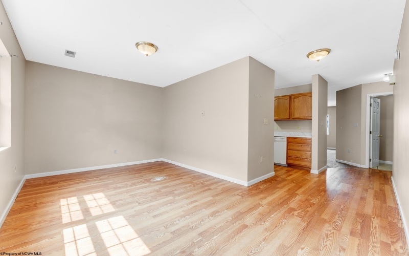 509 Vista Oaks Drive, Fairmont, West Virginia 26554, 3 Bedrooms Bedrooms, 9 Rooms Rooms,2 BathroomsBathrooms,Single Family Attached,For Sale,Vista Oaks,10160828