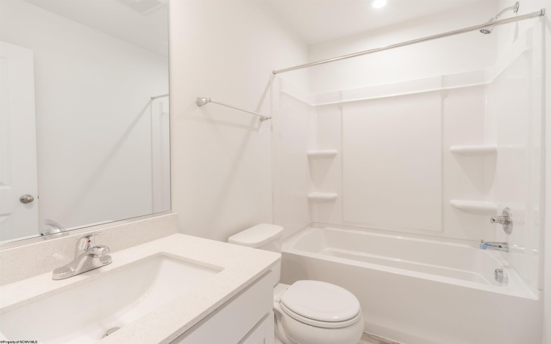 36 Dover Court, Bridgeport, West Virginia 26330-0000, 3 Bedrooms Bedrooms, 6 Rooms Rooms,3 BathroomsBathrooms,Residential Rentals,For Rent,Dover,10160826