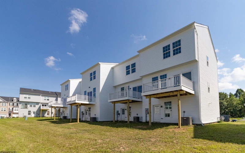 36 Dover Court, Bridgeport, West Virginia 26330-0000, 3 Bedrooms Bedrooms, 6 Rooms Rooms,3 BathroomsBathrooms,Residential Rentals,For Rent,Dover,10160826