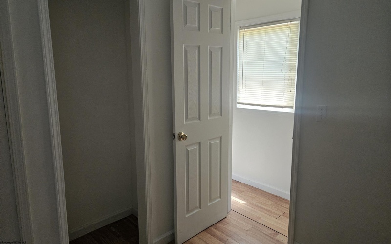 348 Brown Avenue, Belington, West Virginia 26250-9203, 2 Bedrooms Bedrooms, 5 Rooms Rooms,1 BathroomBathrooms,Single Family Detached,For Sale,Brown,10160829