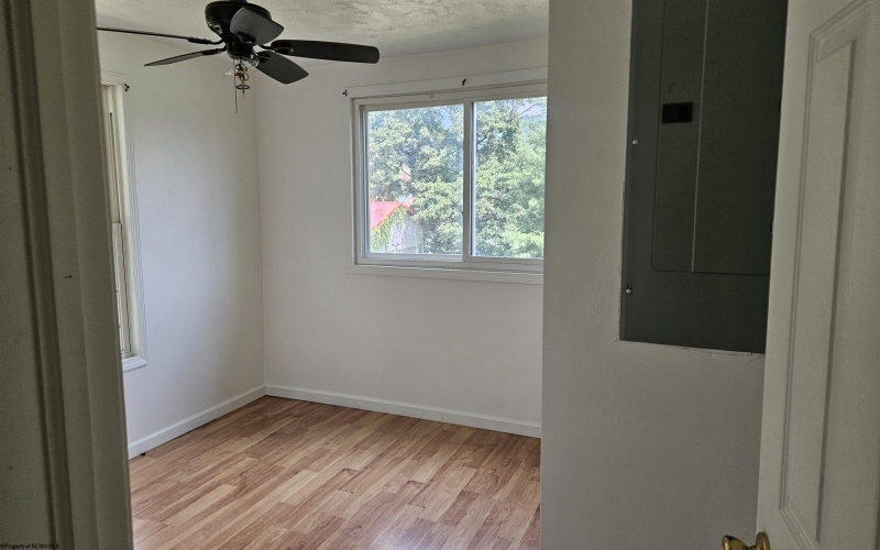 348 Brown Avenue, Belington, West Virginia 26250-9203, 2 Bedrooms Bedrooms, 5 Rooms Rooms,1 BathroomBathrooms,Single Family Detached,For Sale,Brown,10160829