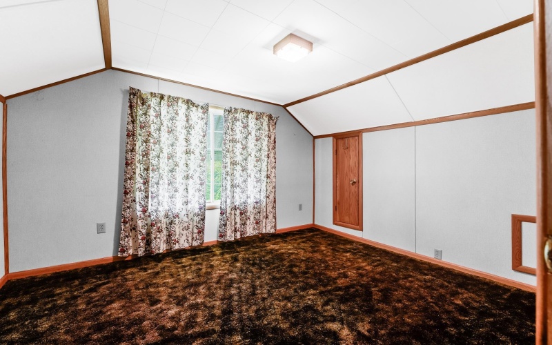 120 Hartman Street, Kingwood, West Virginia 26537, 4 Bedrooms Bedrooms, 13 Rooms Rooms,1 BathroomBathrooms,Single Family Detached,For Sale,Hartman,10160834