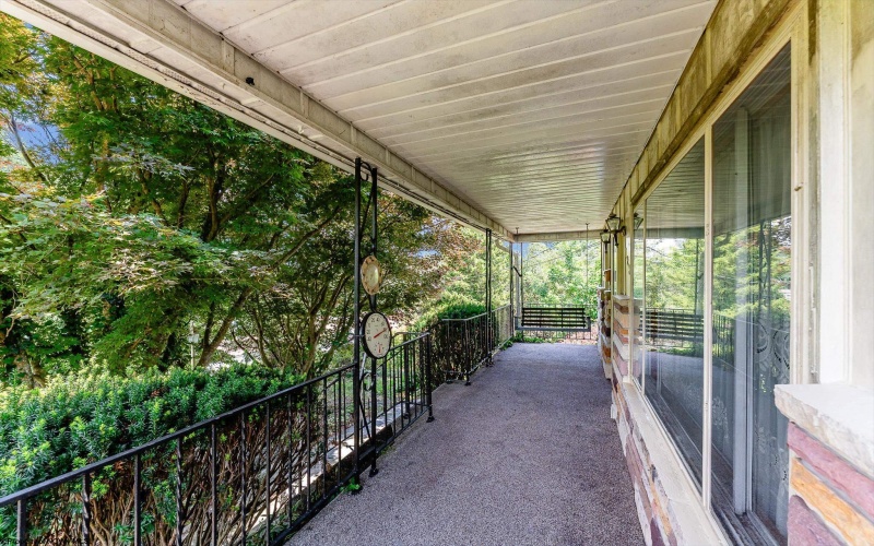 120 Hartman Street, Kingwood, West Virginia 26537, 4 Bedrooms Bedrooms, 13 Rooms Rooms,1 BathroomBathrooms,Single Family Detached,For Sale,Hartman,10160834