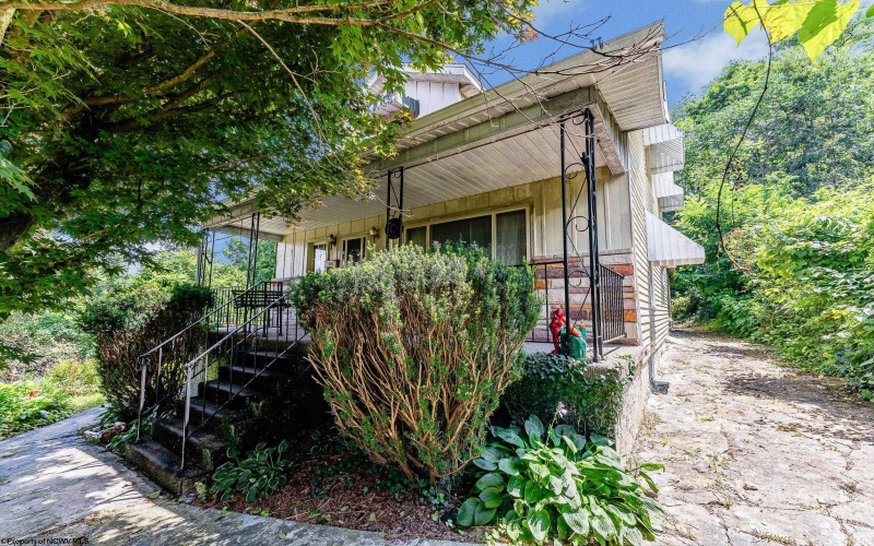 120 Hartman Street, Kingwood, West Virginia 26537, 4 Bedrooms Bedrooms, 13 Rooms Rooms,1 BathroomBathrooms,Single Family Detached,For Sale,Hartman,10160834
