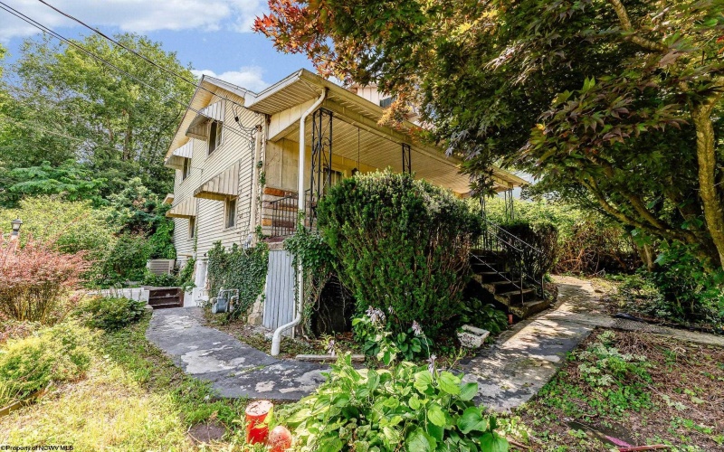 120 Hartman Street, Kingwood, West Virginia 26537, 4 Bedrooms Bedrooms, 13 Rooms Rooms,1 BathroomBathrooms,Single Family Detached,For Sale,Hartman,10160834