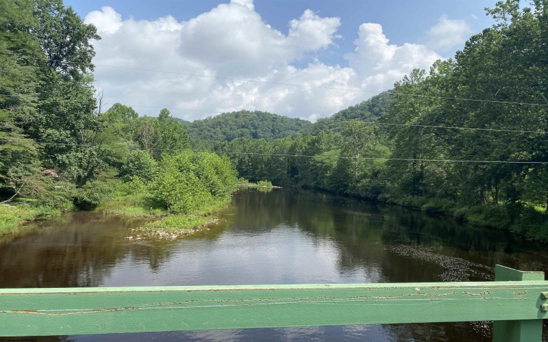 550 Falling Rock Road, Bowden, West Virginia 26254, 3 Bedrooms Bedrooms, 6 Rooms Rooms,2 BathroomsBathrooms,Single Family Detached,For Sale,Falling Rock,10160836