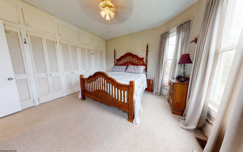 335 Grand Avenue, Bridgeport, West Virginia 26330, 3 Bedrooms Bedrooms, 9 Rooms Rooms,2 BathroomsBathrooms,Single Family Detached,For Sale,Grand,10160837