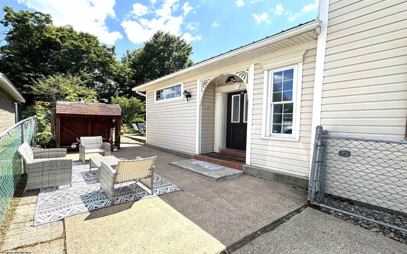 335 Grand Avenue, Bridgeport, West Virginia 26330, 3 Bedrooms Bedrooms, 9 Rooms Rooms,2 BathroomsBathrooms,Single Family Detached,For Sale,Grand,10160837