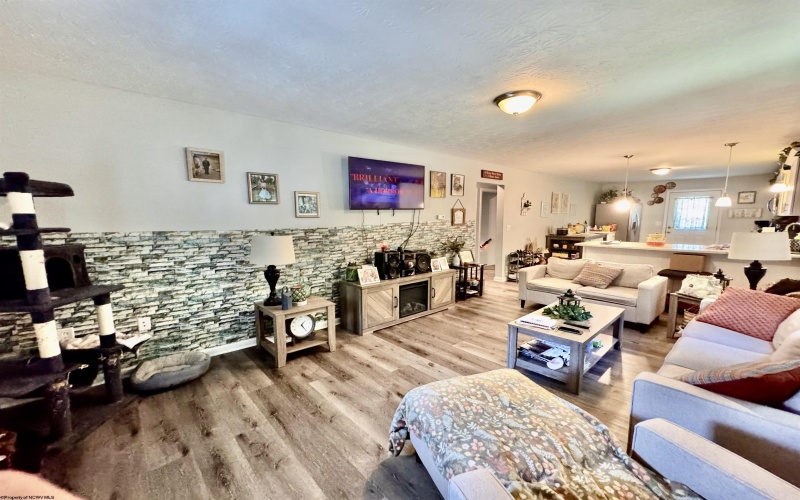 40 Canary Street, Worthington, West Virginia 26591, 4 Bedrooms Bedrooms, 7 Rooms Rooms,2 BathroomsBathrooms,Single Family Detached,For Sale,Canary,10160854