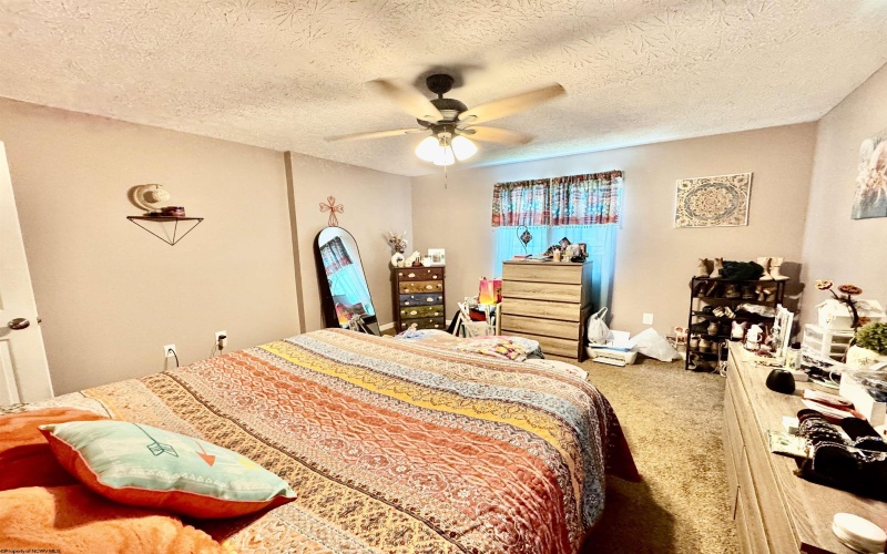 40 Canary Street, Worthington, West Virginia 26591, 4 Bedrooms Bedrooms, 7 Rooms Rooms,2 BathroomsBathrooms,Single Family Detached,For Sale,Canary,10160854
