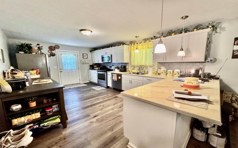 40 Canary Street, Worthington, West Virginia 26591, 4 Bedrooms Bedrooms, 7 Rooms Rooms,2 BathroomsBathrooms,Single Family Detached,For Sale,Canary,10160854