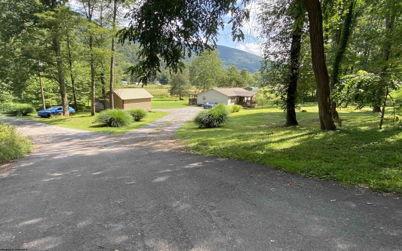 8 Old Hannahsville Lane, Parsons, West Virginia 26287, 3 Bedrooms Bedrooms, 7 Rooms Rooms,2 BathroomsBathrooms,Single Family Detached,For Sale,Old Hannahsville,10160840