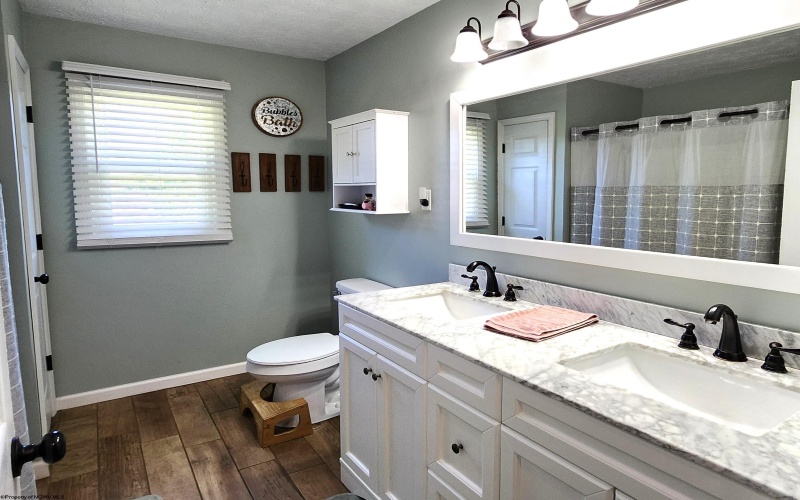 1205 Montrose Avenue, Morgantown, West Virginia 26505, 3 Bedrooms Bedrooms, 6 Rooms Rooms,2 BathroomsBathrooms,Single Family Detached,For Sale,Montrose,10160842