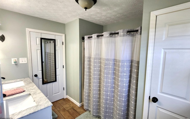 1205 Montrose Avenue, Morgantown, West Virginia 26505, 3 Bedrooms Bedrooms, 6 Rooms Rooms,2 BathroomsBathrooms,Single Family Detached,For Sale,Montrose,10160842