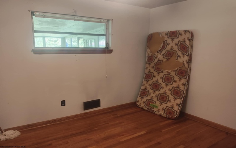 31 Reger Avenue, Buckhannon, West Virginia 26201, 3 Bedrooms Bedrooms, 7 Rooms Rooms,1 BathroomBathrooms,Single Family Detached,For Sale,Reger,10160852
