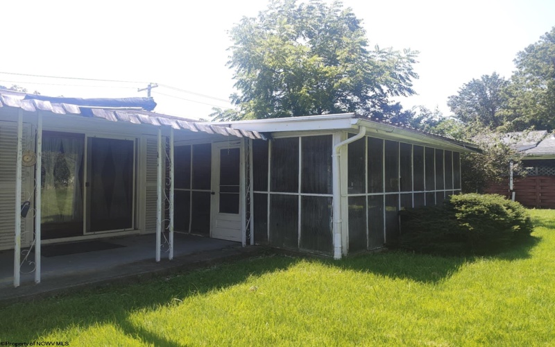 31 Reger Avenue, Buckhannon, West Virginia 26201, 3 Bedrooms Bedrooms, 7 Rooms Rooms,1 BathroomBathrooms,Single Family Detached,For Sale,Reger,10160852