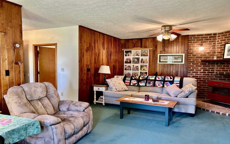 2731 BIRDS CREEK Road, Tunnelton, West Virginia 26444, 3 Bedrooms Bedrooms, 6 Rooms Rooms,2 BathroomsBathrooms,Single Family Detached,For Sale,BIRDS CREEK,10160847