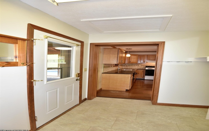 5984 Green Valley Road, Bridgeport, West Virginia 26330, 3 Bedrooms Bedrooms, 6 Rooms Rooms,2 BathroomsBathrooms,Single Family Detached,For Sale,Green Valley,10160853