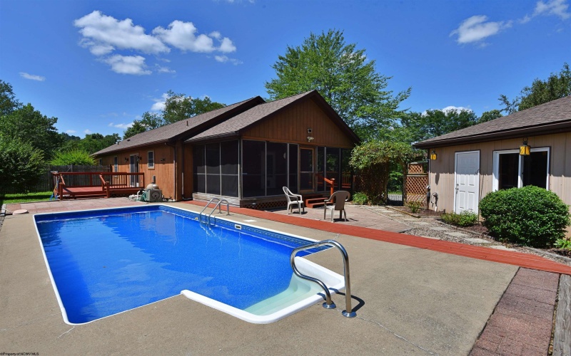 5984 Green Valley Road, Bridgeport, West Virginia 26330, 3 Bedrooms Bedrooms, 6 Rooms Rooms,2 BathroomsBathrooms,Single Family Detached,For Sale,Green Valley,10160853