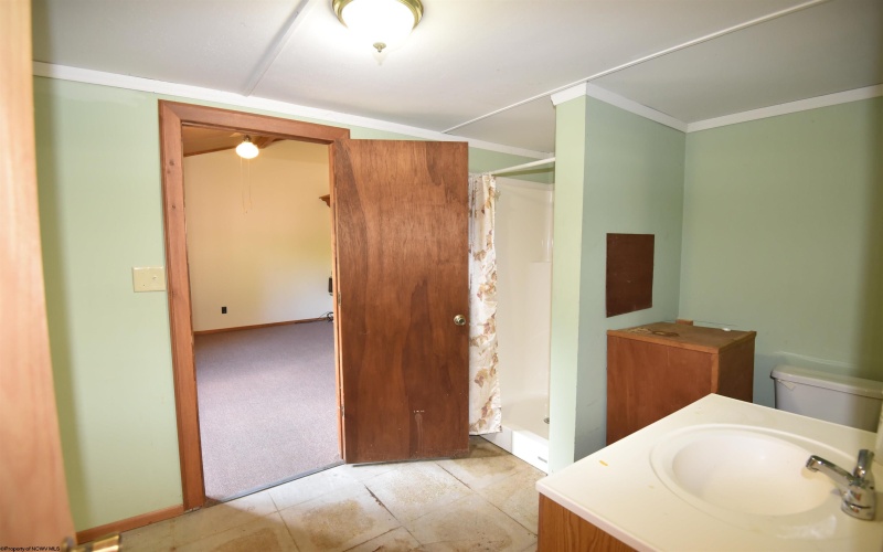 5984 Green Valley Road, Bridgeport, West Virginia 26330, 3 Bedrooms Bedrooms, 6 Rooms Rooms,2 BathroomsBathrooms,Single Family Detached,For Sale,Green Valley,10160853