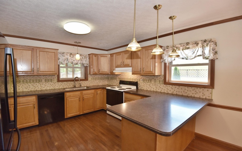 5984 Green Valley Road, Bridgeport, West Virginia 26330, 3 Bedrooms Bedrooms, 6 Rooms Rooms,2 BathroomsBathrooms,Single Family Detached,For Sale,Green Valley,10160853