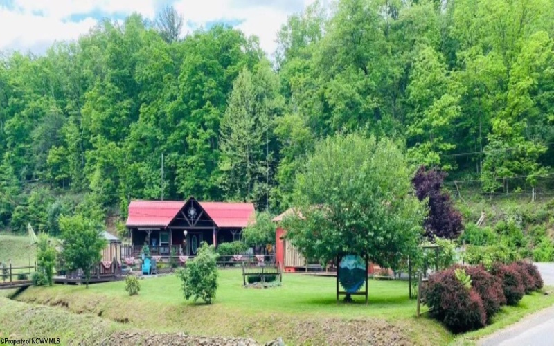 35 McIntyre Road, Center Point, West Virginia 26339, 2 Bedrooms Bedrooms, 5 Rooms Rooms,1 BathroomBathrooms,Single Family Detached,For Sale,McIntyre,10160843