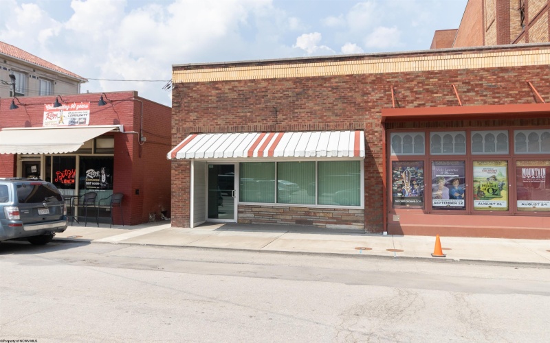 452 Pike Street, Clarksburg, West Virginia 26301, ,Commercial/industrial,For Sale,Pike,10160855