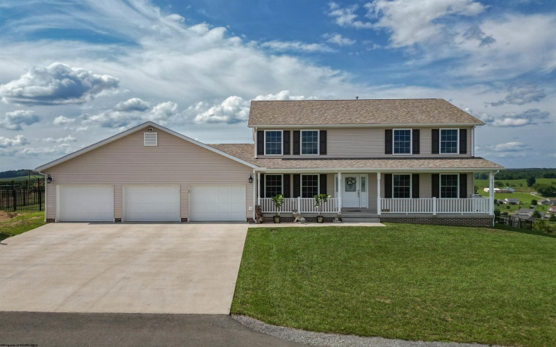 575 Auburn Lane, Flemington, West Virginia 26347, 5 Bedrooms Bedrooms, 10 Rooms Rooms,3 BathroomsBathrooms,Single Family Detached,For Sale,Auburn,10160848