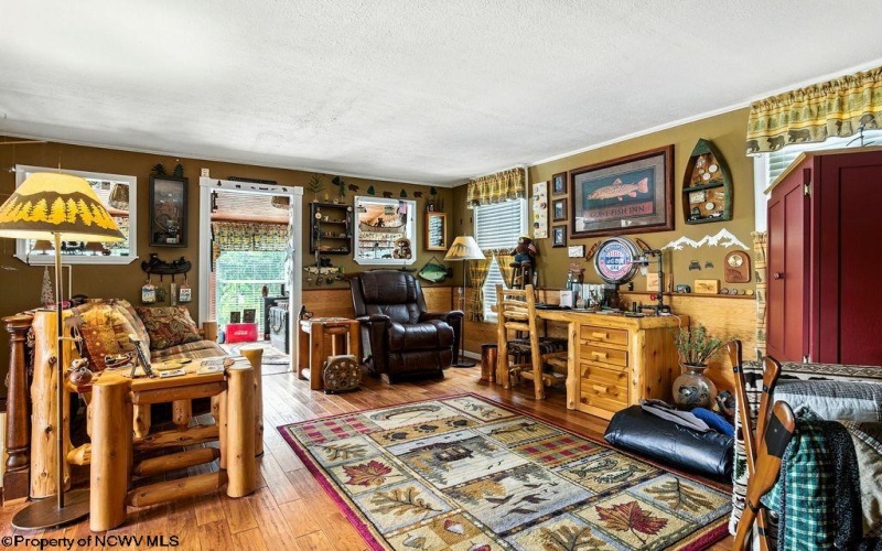 360 Lake Floyd Circle, Bristol, West Virginia 26426-0000, 2 Bedrooms Bedrooms, 6 Rooms Rooms,1 BathroomBathrooms,Single Family Detached,For Sale,Lake Floyd,10160858