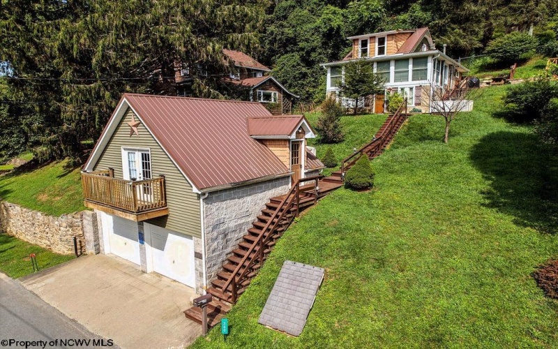 360 Lake Floyd Circle, Bristol, West Virginia 26426-0000, 2 Bedrooms Bedrooms, 6 Rooms Rooms,1 BathroomBathrooms,Single Family Detached,For Sale,Lake Floyd,10160858
