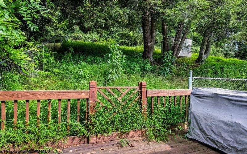 360 Lake Floyd Circle, Bristol, West Virginia 26426-0000, 2 Bedrooms Bedrooms, 6 Rooms Rooms,1 BathroomBathrooms,Single Family Detached,For Sale,Lake Floyd,10160858