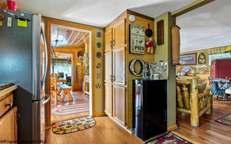 360 Lake Floyd Circle, Bristol, West Virginia 26426-0000, 2 Bedrooms Bedrooms, 6 Rooms Rooms,1 BathroomBathrooms,Single Family Detached,For Sale,Lake Floyd,10160858