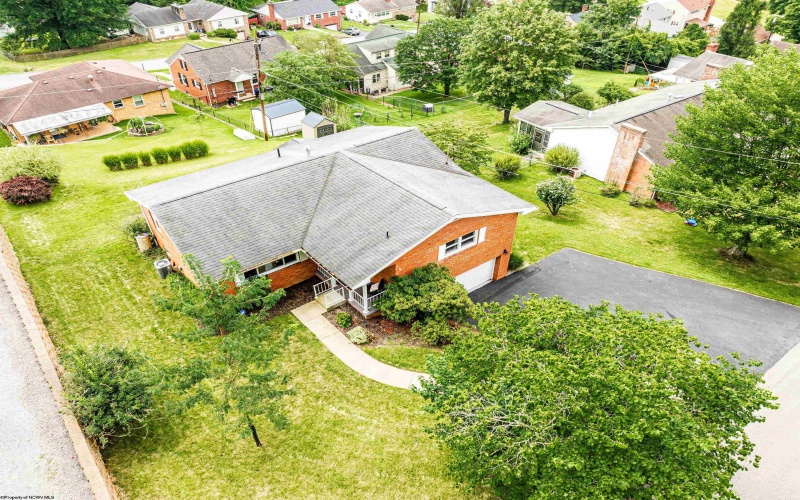 936 Pine Hill Drive, Fairmont, West Virginia 26554, 3 Bedrooms Bedrooms, 8 Rooms Rooms,3 BathroomsBathrooms,Single Family Detached,For Sale,Pine Hill,10160860