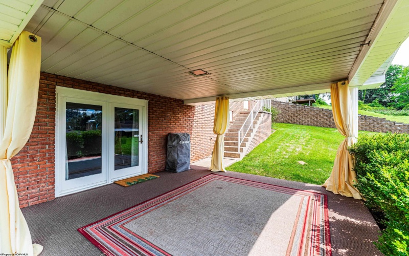 936 Pine Hill Drive, Fairmont, West Virginia 26554, 3 Bedrooms Bedrooms, 8 Rooms Rooms,3 BathroomsBathrooms,Single Family Detached,For Sale,Pine Hill,10160860