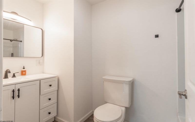 8630 Southern Avenue, Stonewood, West Virginia 26301, 2 Bedrooms Bedrooms, 6 Rooms Rooms,2 BathroomsBathrooms,Single Family Detached,For Sale,Southern,10160859