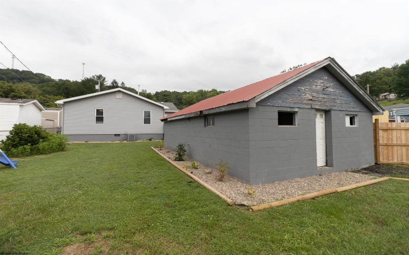 8630 Southern Avenue, Stonewood, West Virginia 26301, 2 Bedrooms Bedrooms, 6 Rooms Rooms,2 BathroomsBathrooms,Single Family Detached,For Sale,Southern,10160859
