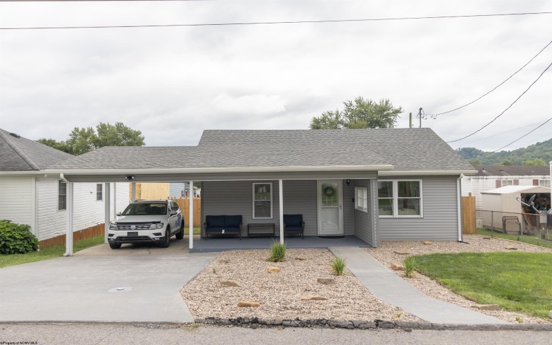 8630 Southern Avenue, Stonewood, West Virginia 26301, 2 Bedrooms Bedrooms, 6 Rooms Rooms,2 BathroomsBathrooms,Single Family Detached,For Sale,Southern,10160859